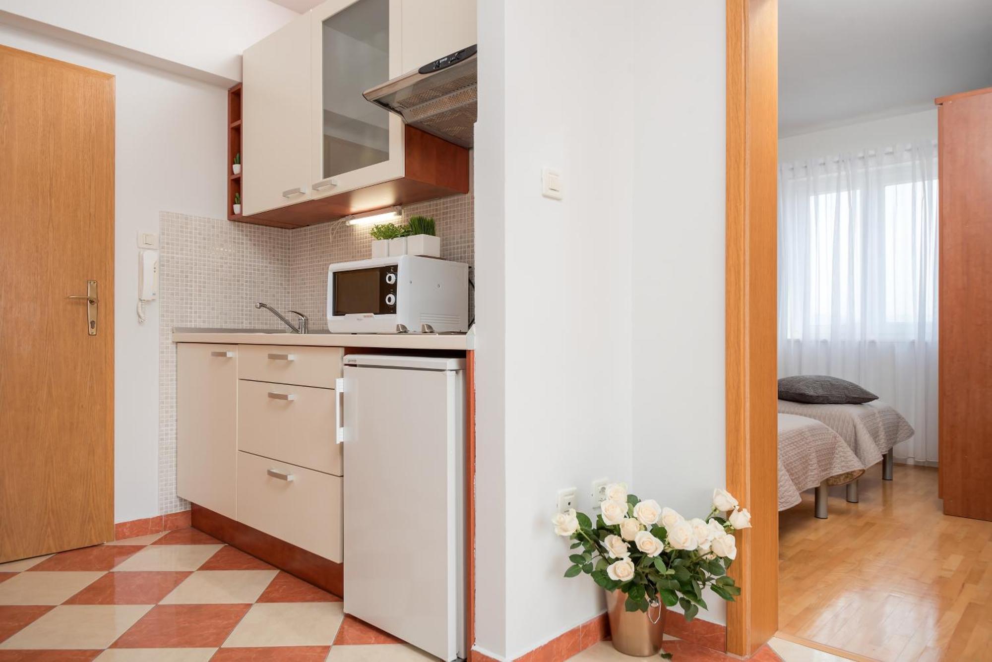 Apartments And Rooms With Parking Space Rogoznica - 10339 Szoba fotó